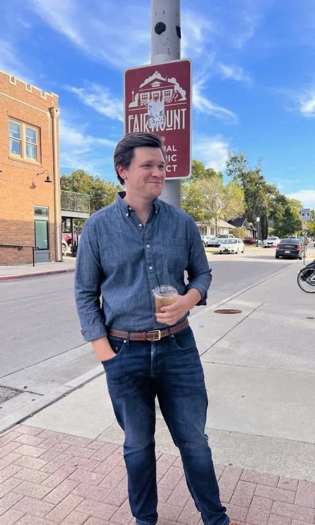 Baer on Magnolia Avenue in the Fairmount district